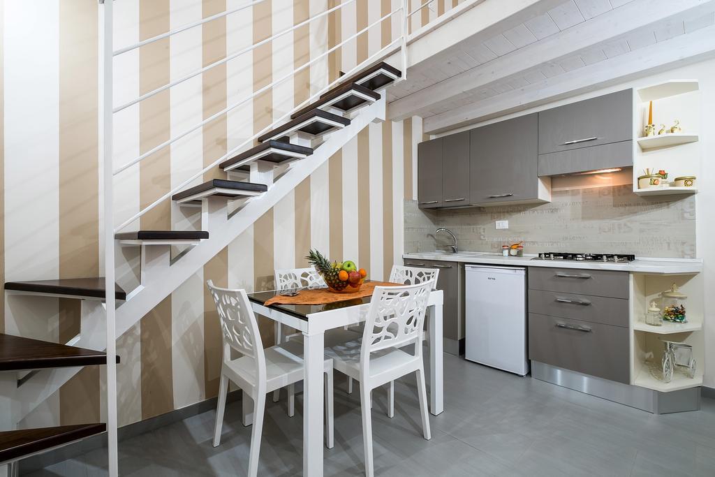 Quattro Canti Apartments Palermo Bilik gambar